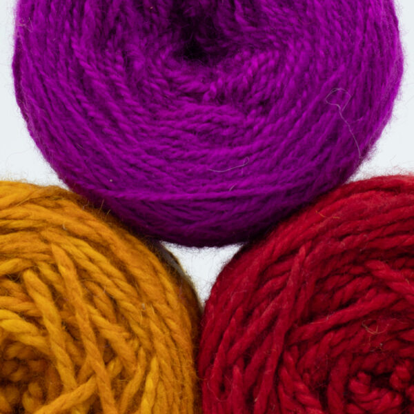 Hilados de alpaca en novillos de 200 gr - Imagen 3
